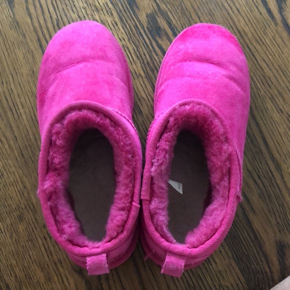 Magenta Ultra Mini Uggs - Picture 2 of 3